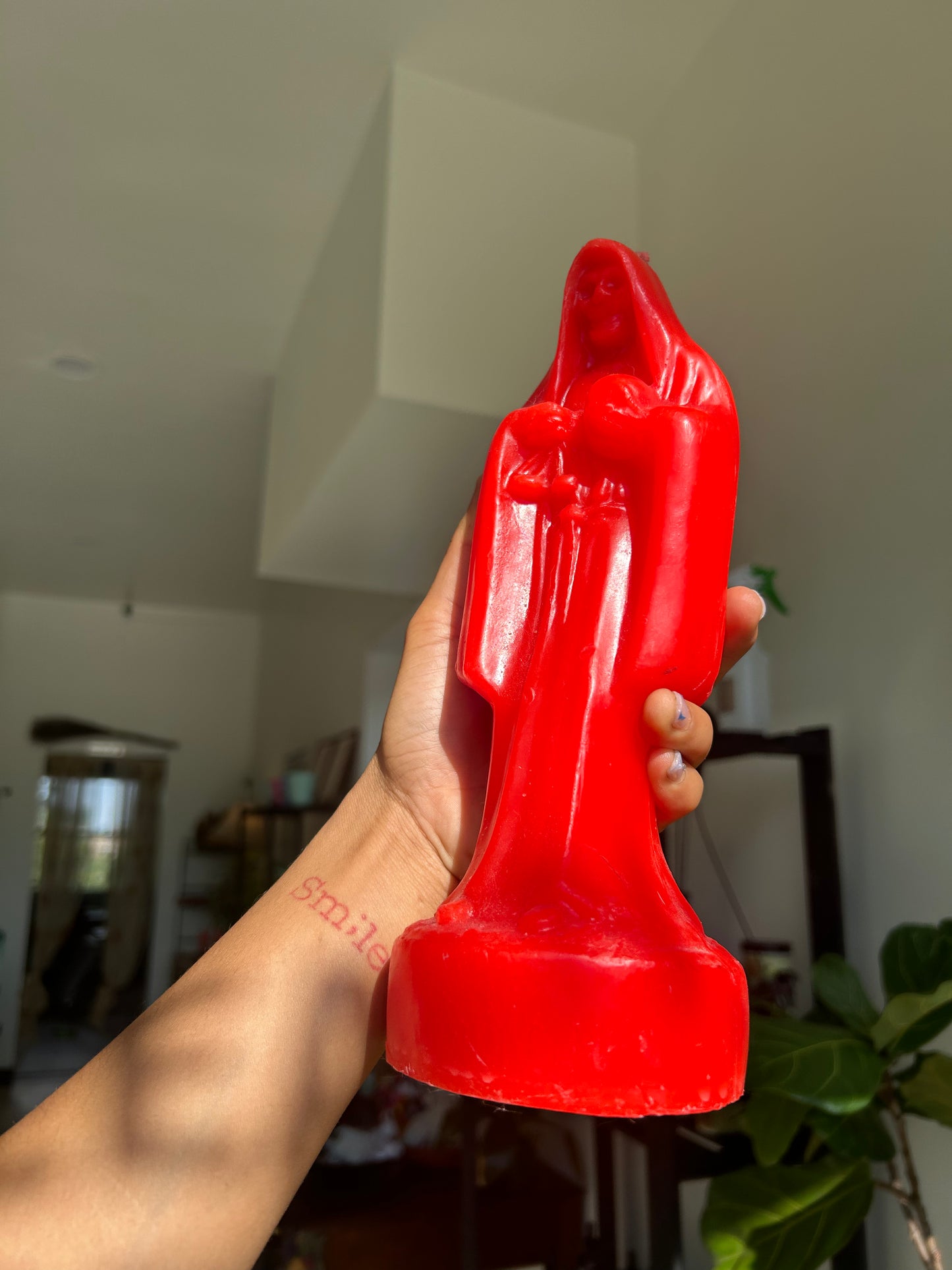Red Santa Muerte Candle – 10–11 inches